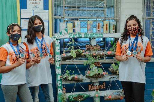 Estudantes de Magé conquistam medalhas na Olimpíada de Ciência & Arte da Fundação CECIERJ
