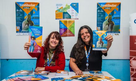 Fundação Cecierj participa de feira profissional do Colégio Estadual Professor Vieira Fazenda, em Barra de Guaratiba