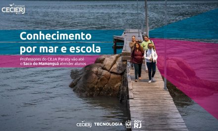 Professores da Rede CEJA vão de barco até o Saco do Mamanguá, em Paraty, e estão transformando a realidade da comunidade caiçara