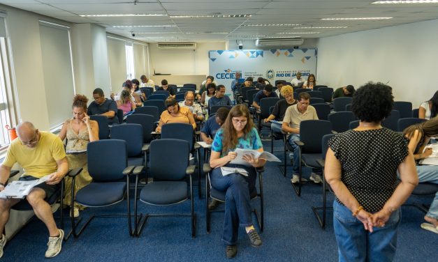 Provão do CEJA oferece nova chance para jovens e adultos concluírem os estudos