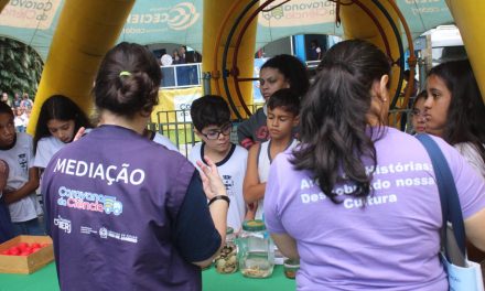 Caravana da Ciência conquista Areal e transforma cidade em laboratório a céu aberto