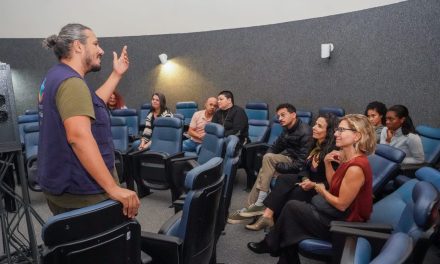 O céu e a astronomia em Libras: o novo marco de inclusão no Museu Ciência e Vida