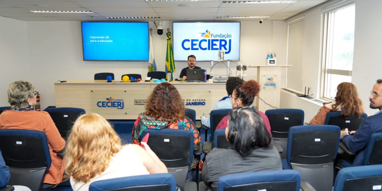 De mãos dadas com o futuro: capacitação Impressão 3D para a Educação reúne profissionais do CEJA