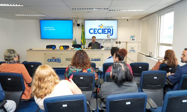 De mãos dadas com o futuro: capacitação Impressão 3D para a Educação reúne profissionais do CEJA